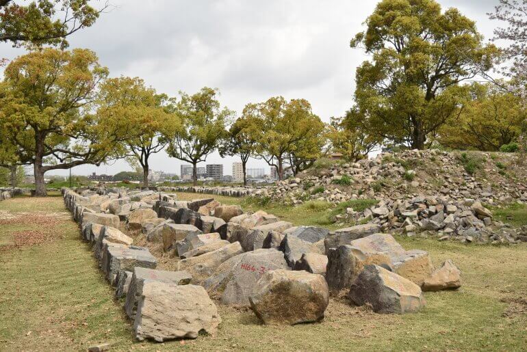 熊本城、石垣、仮置き場