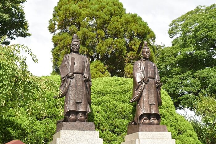 細川忠利公銅像、細川藤孝公銅像、出水神社