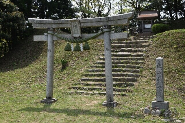 七尾城、本丸跡、城山神社