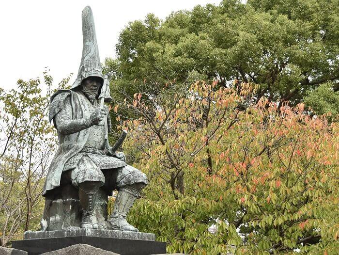 熊本城、坪井川、加藤清正公像