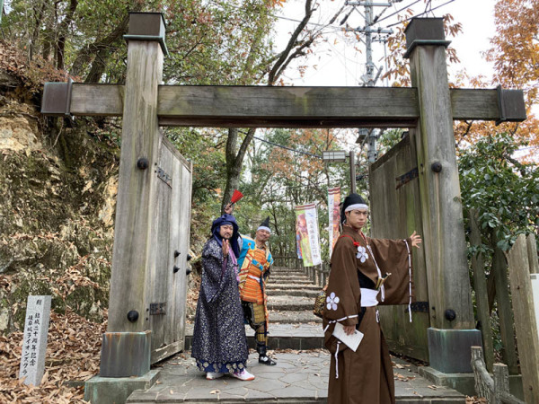 岐阜城、冠木門