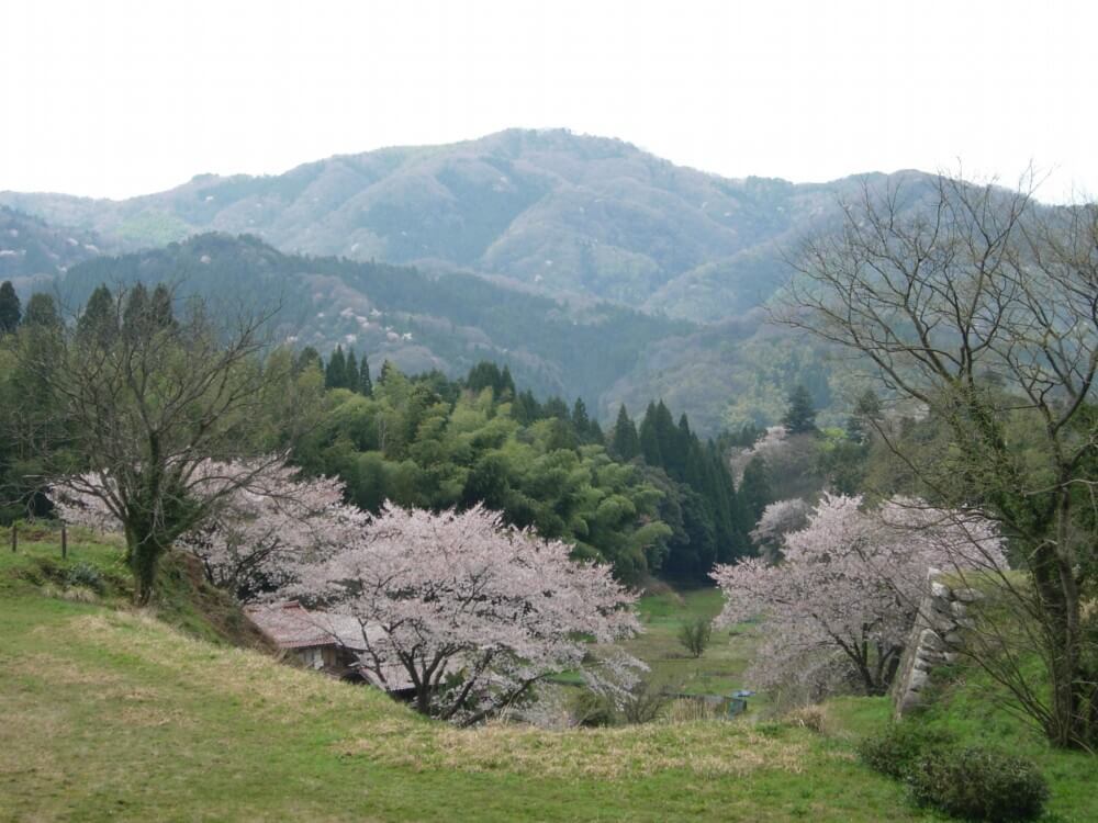 月山富田城、京羅木山