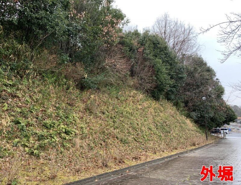 岩崎城、前田慶次、外堀