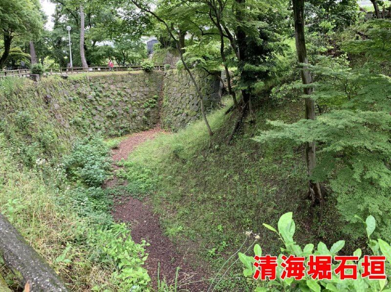 岡崎城、清海堀石垣