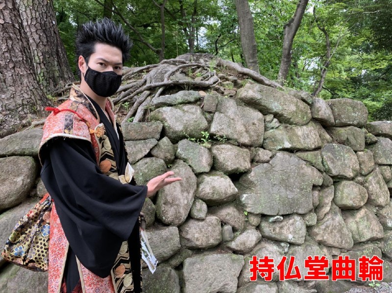 岡崎城、腰巻石垣