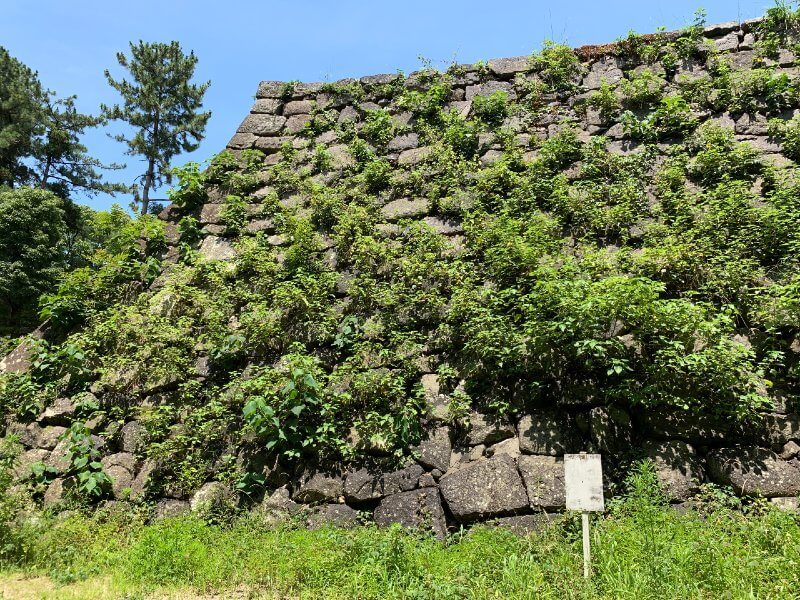 津城、天守台の石垣