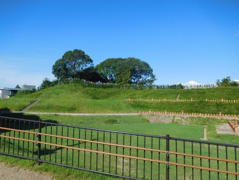 恵解山古墳