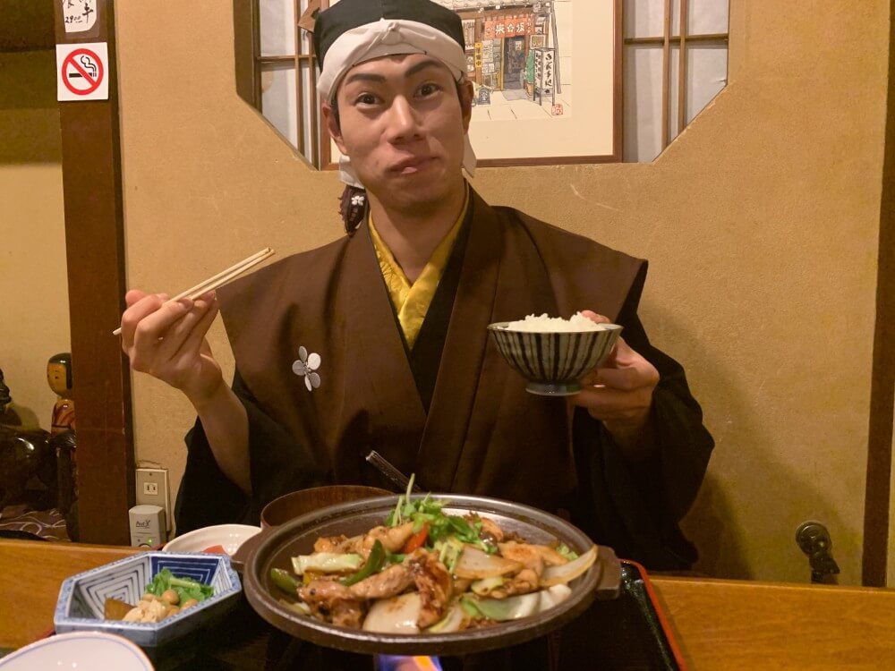 前田慶次、郡上八幡城、鉄板料理 泉坂