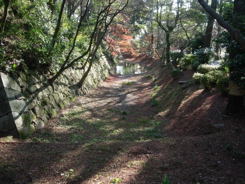 岡崎城二の丸堀