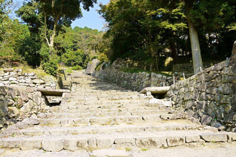 安土城、大手道