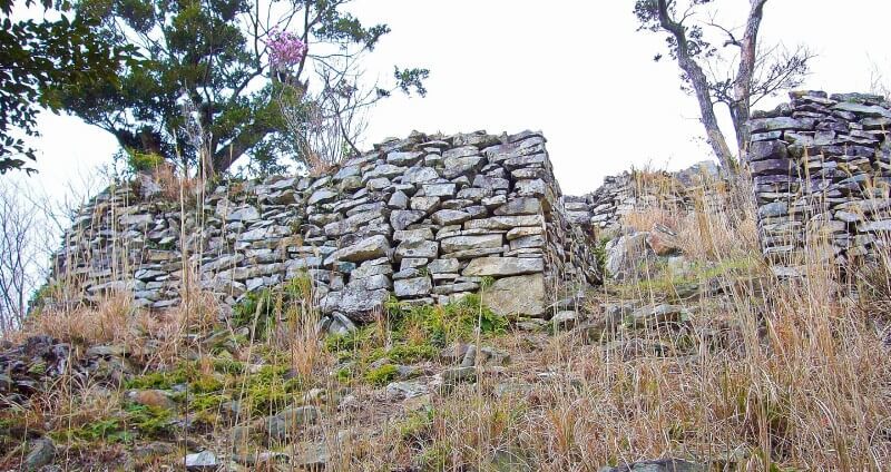 清水山城、一ノ丸虎口外側石垣