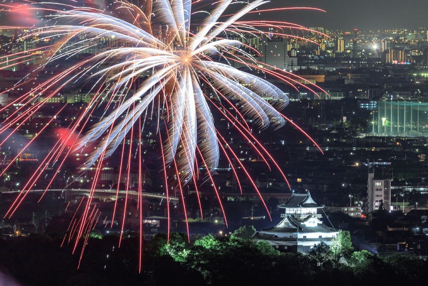 日本ライン夏まつりロングラン花火