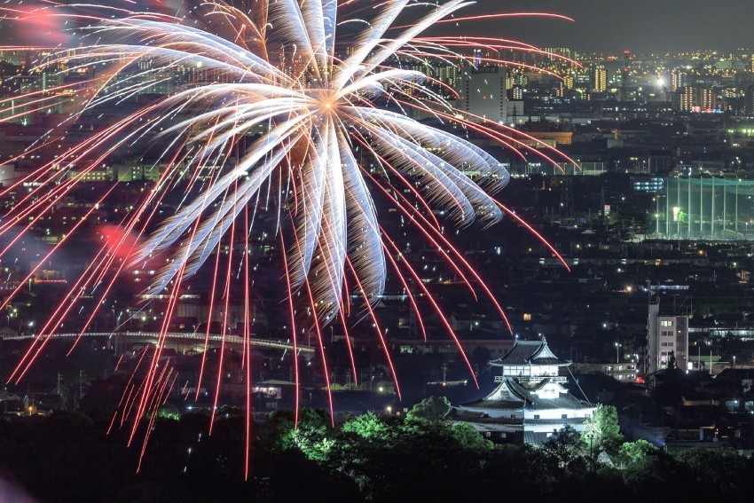 日本ライン夏まつりロングラン花火