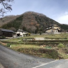 熊野神社から見た比叡尾山。