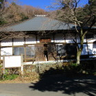 御本堂左手にある五百羅漢への道を進みます