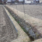 大手門跡石垣。川側。