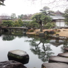 御屋敷の庭。