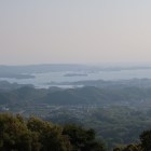 上段の曲輪からの眺望。半島部（白浜温泉）の彼方は太平洋