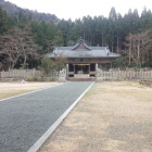 大歳神社境内。社殿一帯が御殿跡。