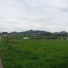 志方城から中道子山城を望む