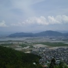 山上からみた観音寺城と安土城