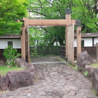 本来の虎口。建物は全て模擬。