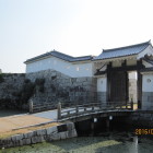 厩口門