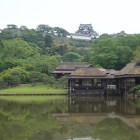 玄宮園から天守を望む
