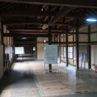 天秤櫓内部。大堀切側（左側）は二重壁になっている