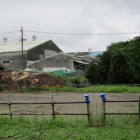 公園横の会社に建つ、お堂の立つところの土盛は遺構？