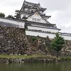 天守と本丸石垣の犬走