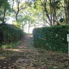 主郭への土橋