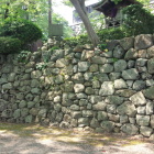 本丸跡の石垣。