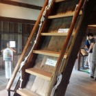 天守一階の階段。登り降り注意！！