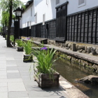 瀬戸川と白壁土蔵街東側