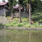 天守台と水堀
