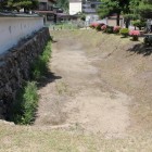 城門前の堀