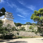 巽櫓と奥に続く石垣