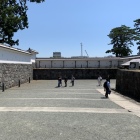 銅(あかがね)門(虎口)