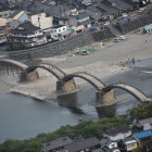 天守からみた錦帯橋
