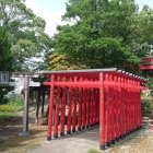 跡地に建つ城山稲荷