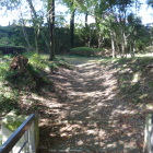 高土塁(と手前堀)にかこまれた虎口