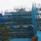 補修中の犬山城天守