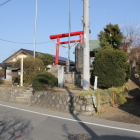 土塁上の神社