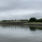 お台場海浜公園の砂浜から