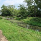 西側の環濠（復原）と土居