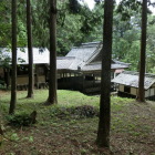 神社左側より登城