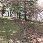 登り横堀、土塁