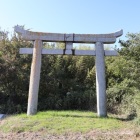 東側にある鳥居