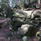 巨石群（野面積み的）